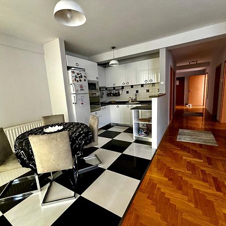 Cozy City Center Apartment Prizren Ngoại thất bức ảnh