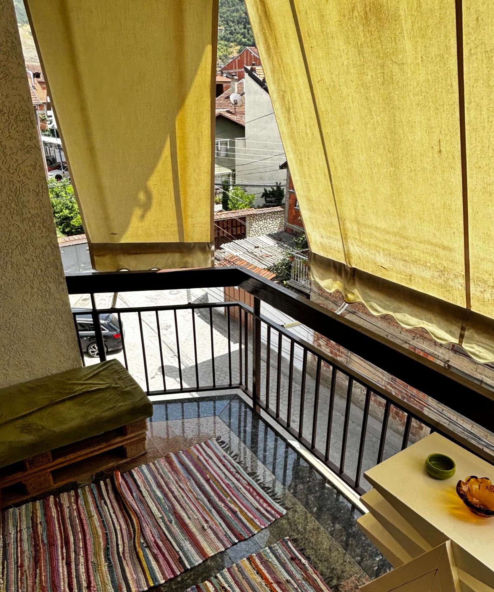 Cozy City Center Apartment Prizren Ngoại thất bức ảnh